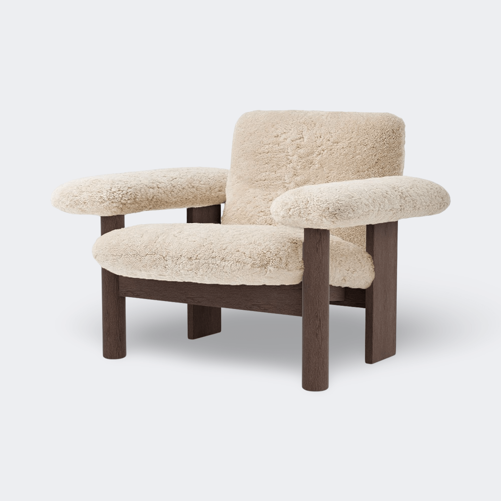 Audo Copenhagen Brasilia Lounge Chair, Low Back, Sheepskin Sheepskin Nature Dark Stained Oak - KANSO