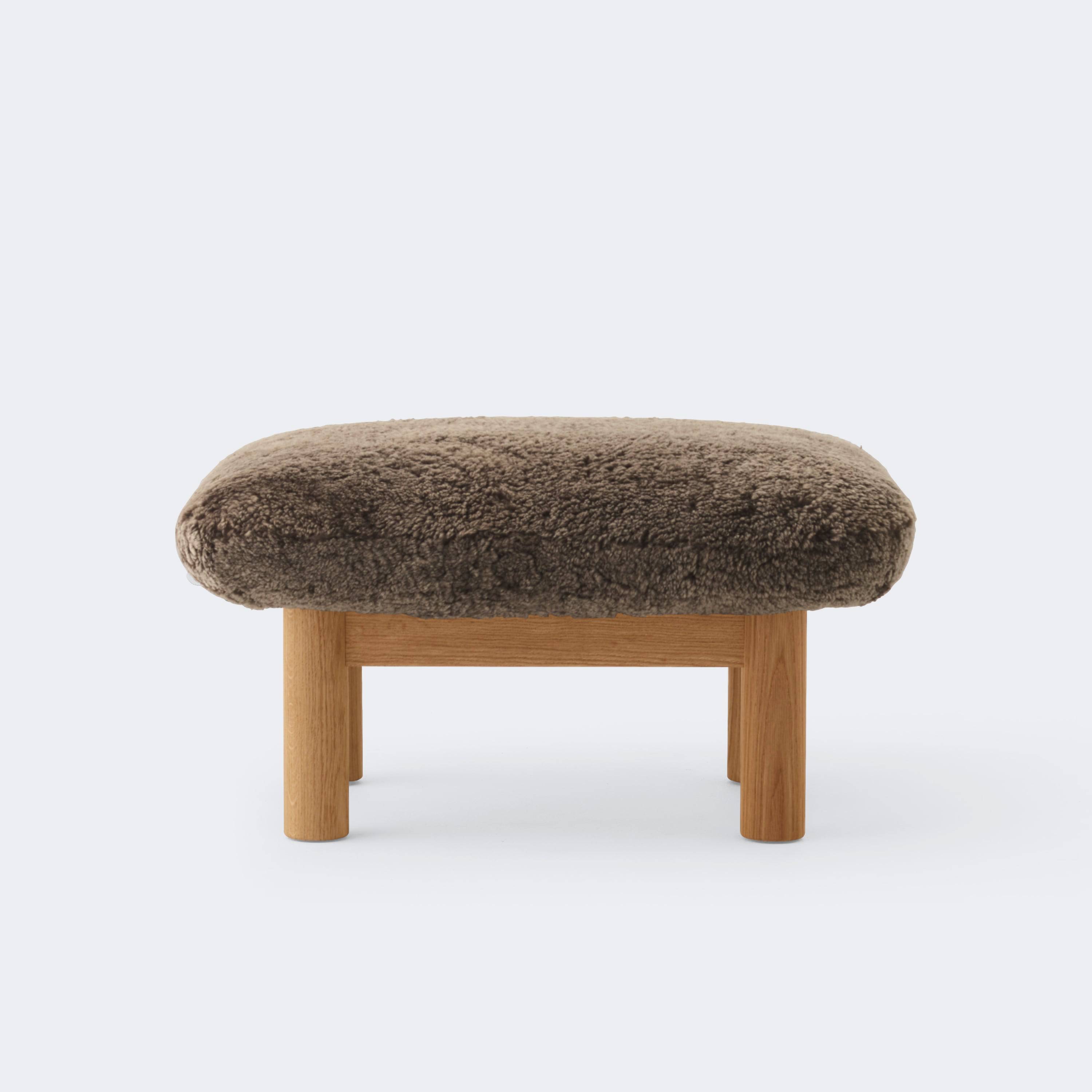 Audo Copenhagen Brasilia Ottoman Natural Oak Sheepskin Root - KANSO