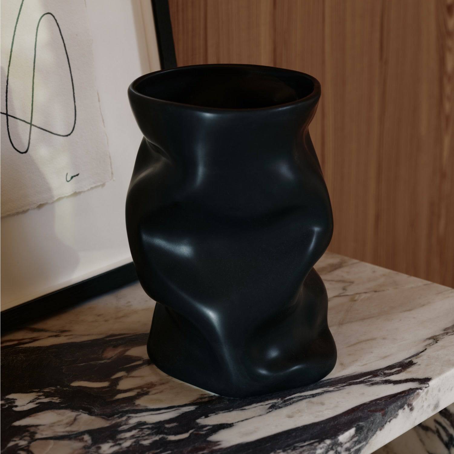 Audo Copenhagen Collapse Vase Black - KANSO