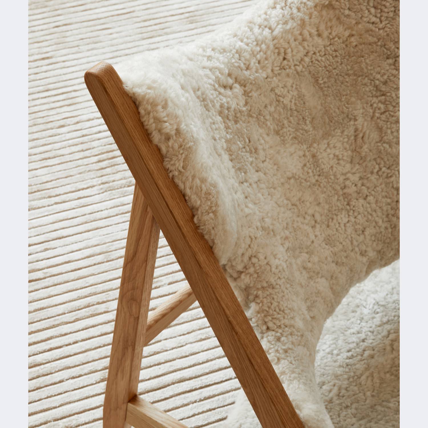 Audo Copenhagen Knitting Chair, Sheepskin Upholstery Made To Order Natural Oak/Nature - KANSO#Frame/Fabric Color_Natural Oak/Nature