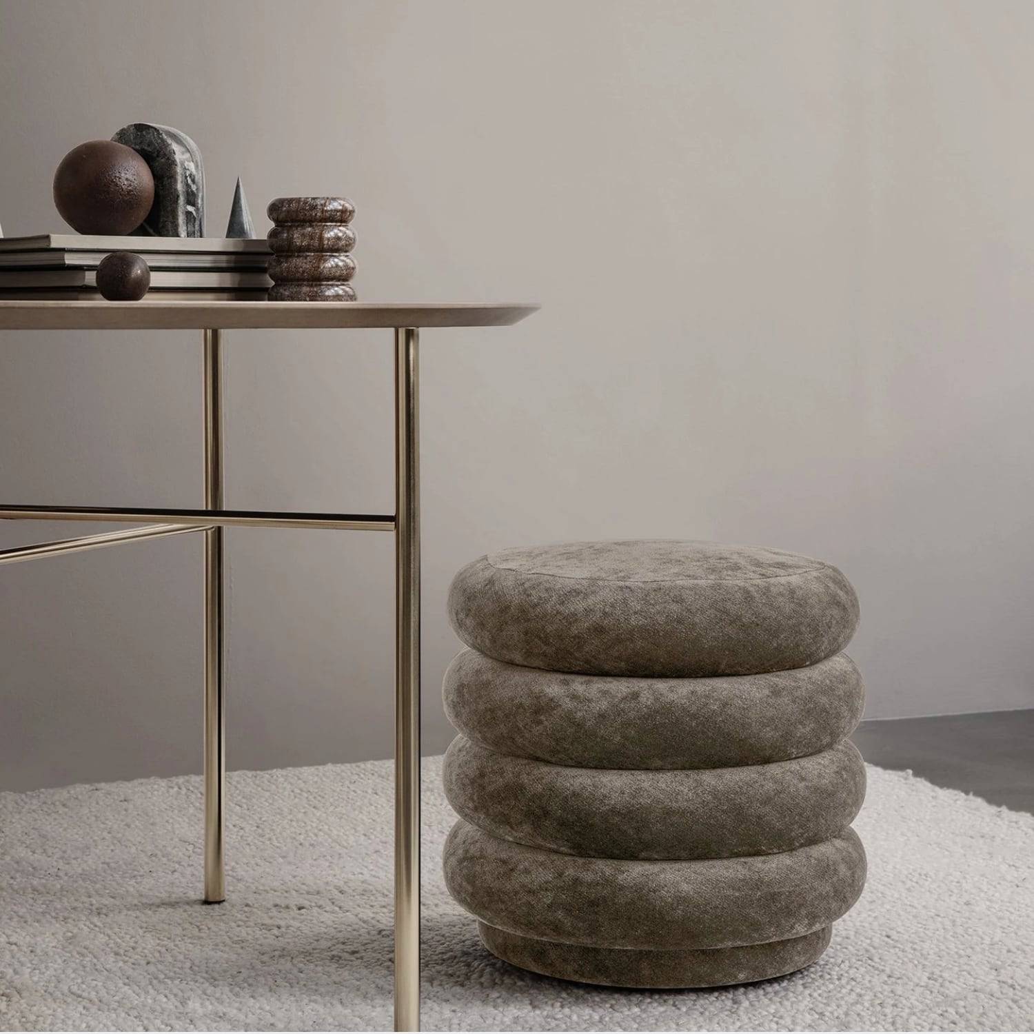 Ferm Living Pouf Round Faded Velvet Beige - KANSO