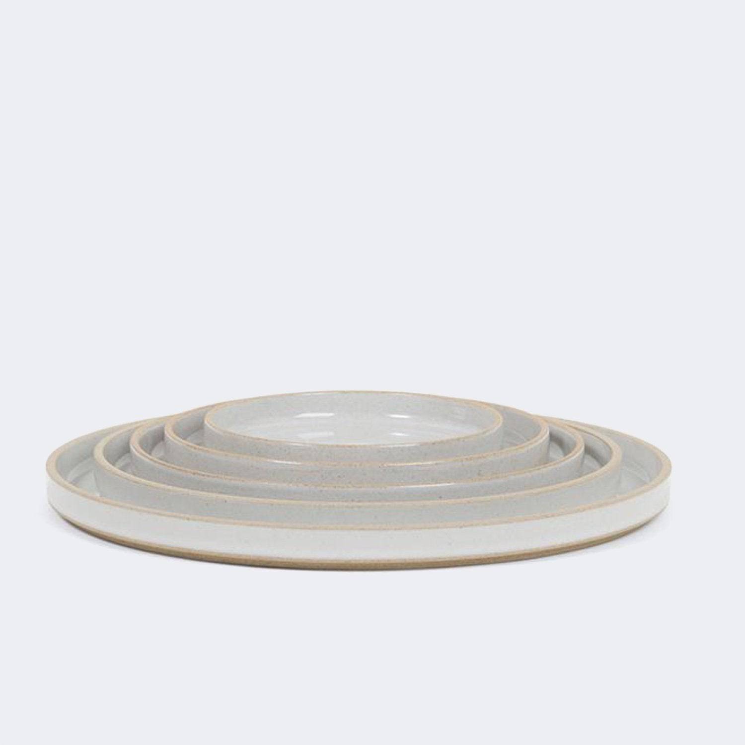 Hasami Porcelain Plate in Gloss Gray - KANSO