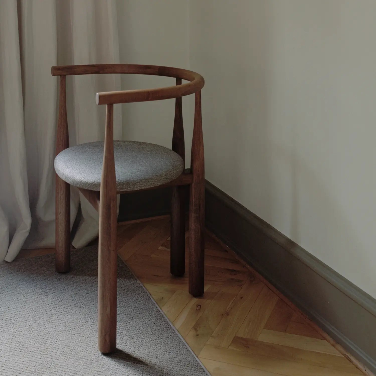 New Works Bukowski Chair 8 Weeks Walnut, Carnarvon 022 - KANSO#Frame/Fabric Color_Walnut, Carnarvon 022